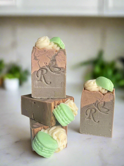 Pistacho Macaroon